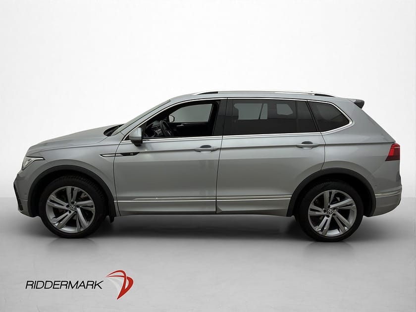 Bild 4 av Volkswagen Tiguan Allspace 7-sätes 4M R-Line 7-Sits Cockpit D-Värm