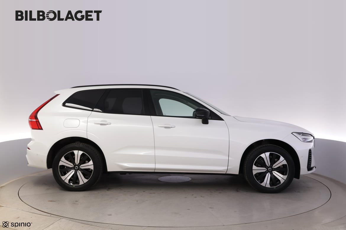 Volvo XC60 2023 - miniatyr 2