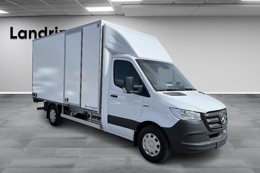 Bild 3 av Mercedes-Benz eSprinter 420 Chassi 81 kWh EH A3 PRO Volymskåp m. Lyft *OMG LEVERANS*