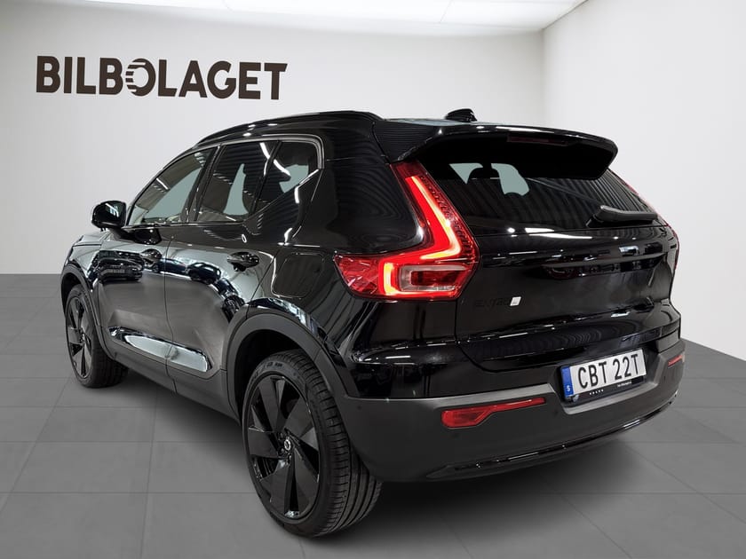 Bild 4 av Volvo EX40 Twin Motor Performance UltraBlackSE Drag
