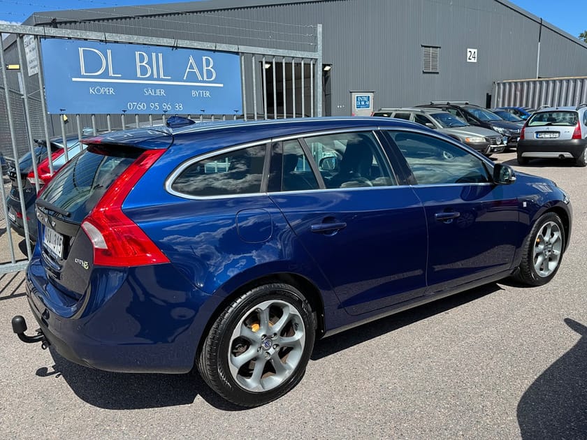 Bild 3 av Volvo V60 1.6 DRIVe 115hk Ocean Race|NYSERV|D-VÄRM|DRAG|