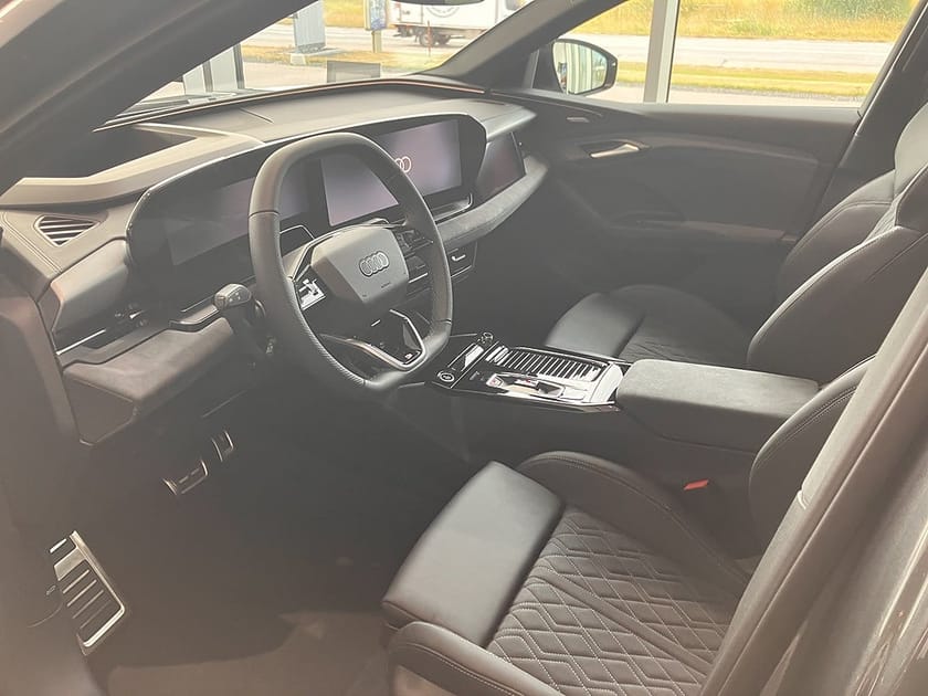 Bild 4 av Audi Q6 e-tron quattro SUV 428hk Selection