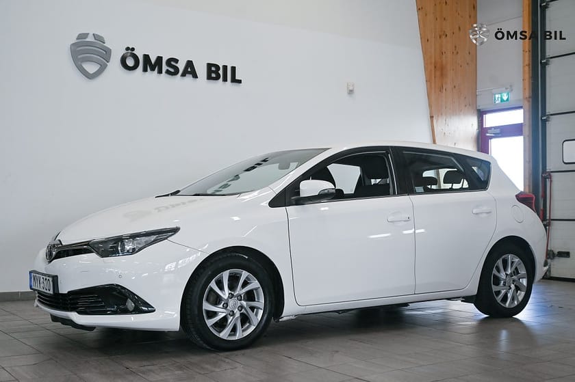 Bild 1 av Toyota Auris Hybrid e-CVT Active Kamera 136hk