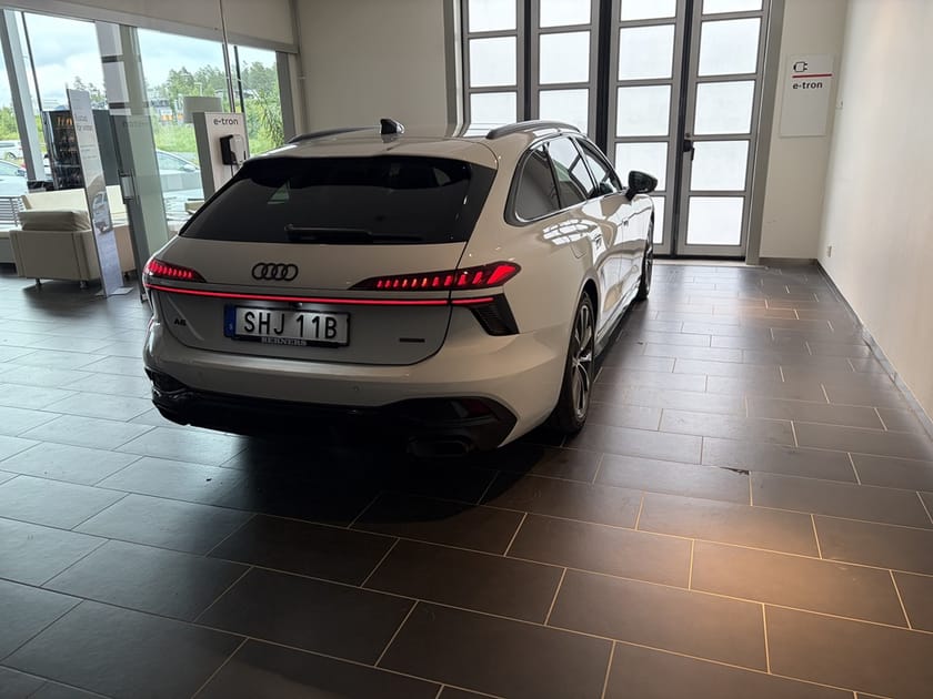 Bild 4 av Audi A6 Avant e-hybrid quattro hybrid S-line