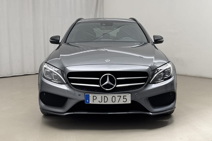 Bild 5 av Mercedes-Benz C 220 T d 4MATIC Kombi S205 (170hk) AMG Night