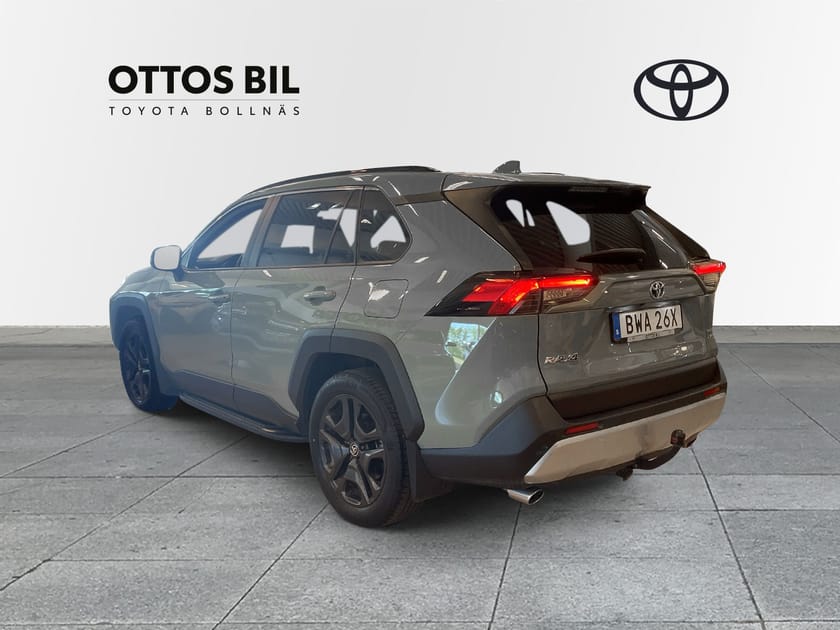 Bild 3 av Toyota RAV4 Hybrid AWD-i 2.5 E-CVT, 222hk - Adventure / V-hjul, Drag, MoK, LED-ramp