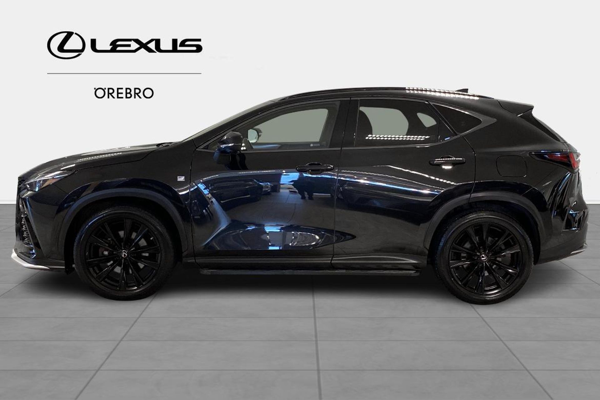Lexus NX 450h+ F Sport S inkl vinterhjul 2022, kuva 2/10