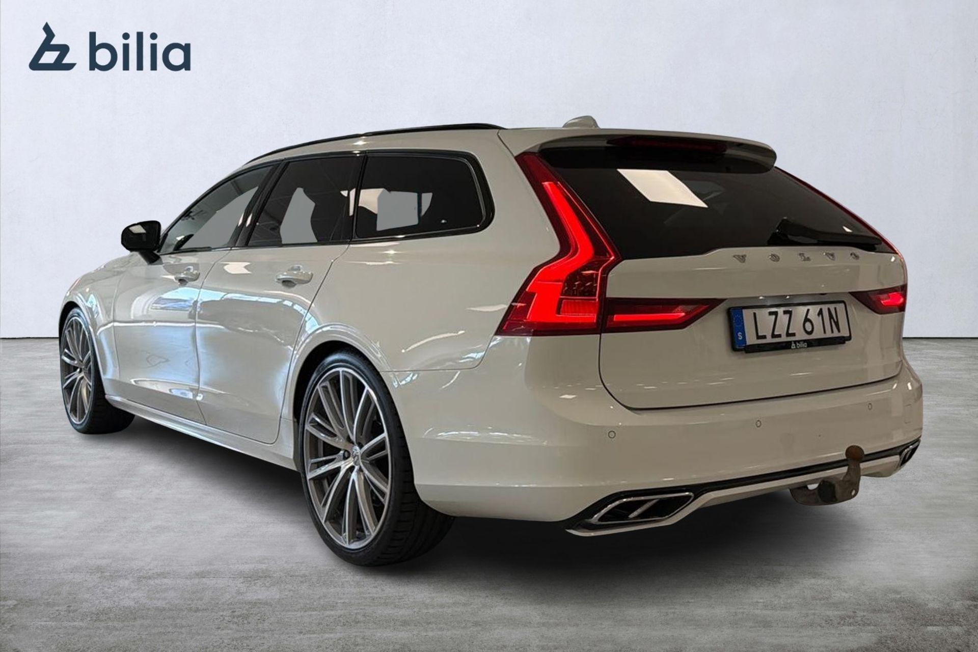 Volvo V90 D4 R-Design 2020, bild 2/10