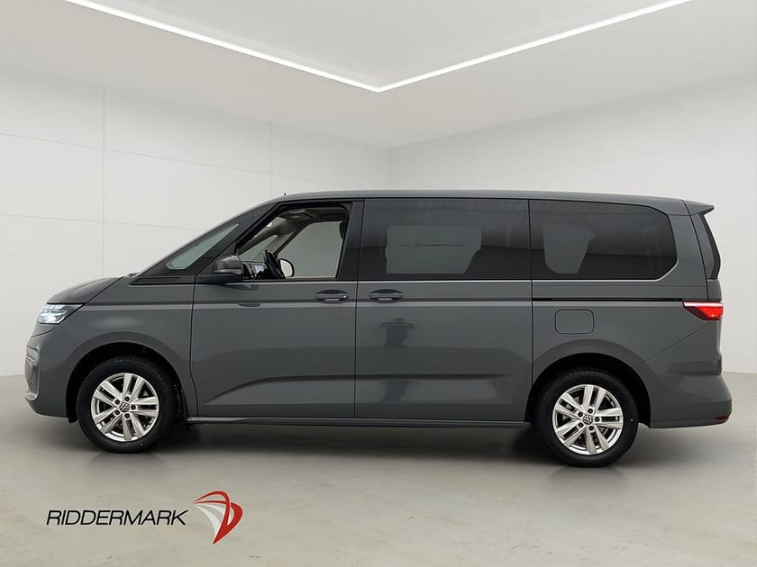 Bild 5 av Volkswagen Multivan Lång Värm Cockpit Drag B-Kam 7-Sit Moms