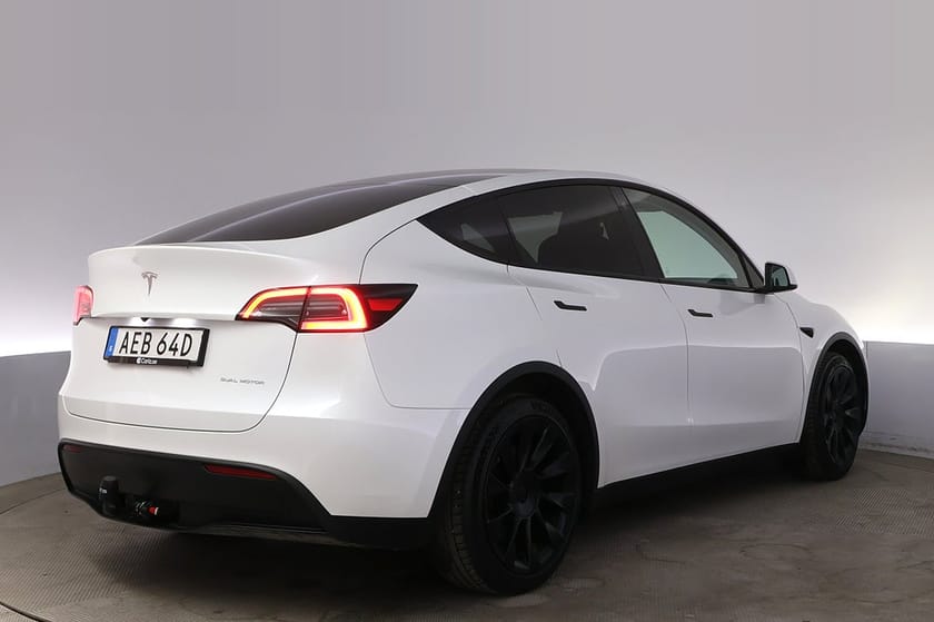 Bild 5 av Tesla Model Y Long Range AWD Autopilot Pano 20" Drag