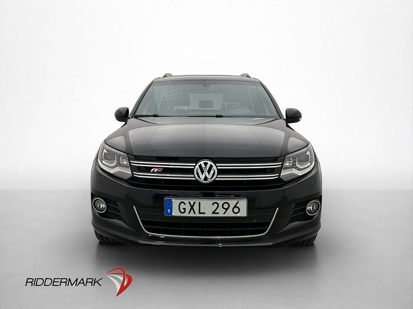 Bild 2 av Volkswagen Tiguan 2.0 TDI 4M R-Line Pano Värmare Drag Skinn
