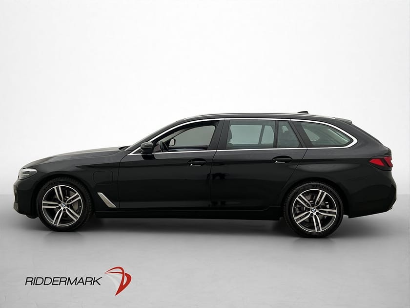 Bild 4 av BMW 530e xDrive Touring Sport Line Endast 0.22l/mil Kamera Navi HiFi