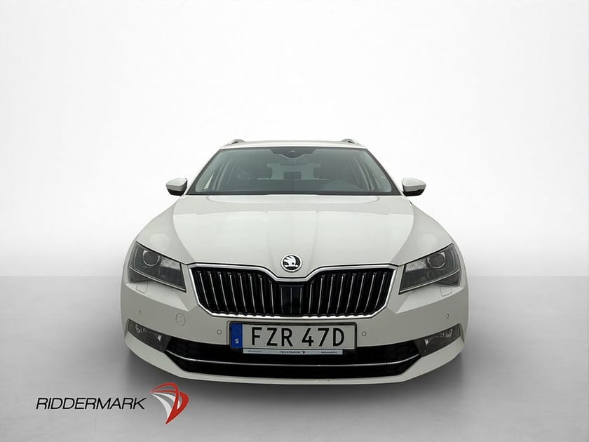 Bild 2 av Škoda Superb Kombi Skoda 1.5 TSI Style Värmare Drag Kamera Canton Skinn
