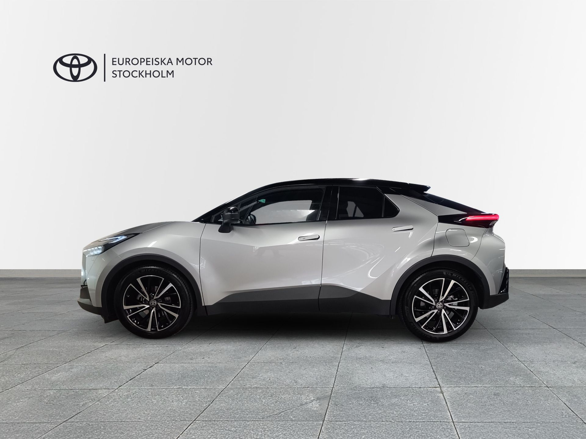 Toyota C-HR 1,8 HYBRID EXECUTIVE 2024, bild 4/10