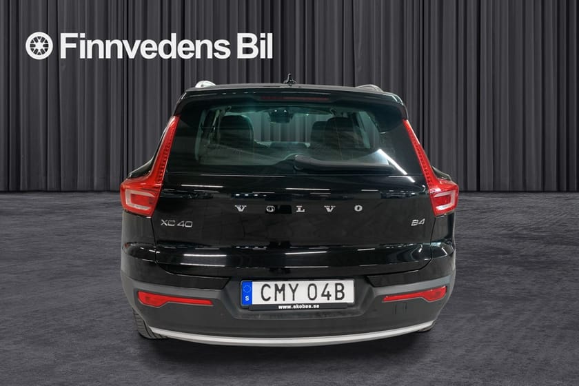 Bild 5 av Volvo XC40 B4 FWD Bensin Momentum Advanced Edt
