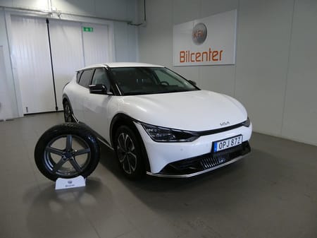Kia EV6 77.4 kWh AWD Skinn-Värmare-Kamera-Navi-SoV