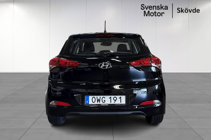 Bild 5 av Hyundai i20 Premium 1.4 100Hk Automat Sommar & Vinterhjul på Alufälg | Endast 9 308 mil