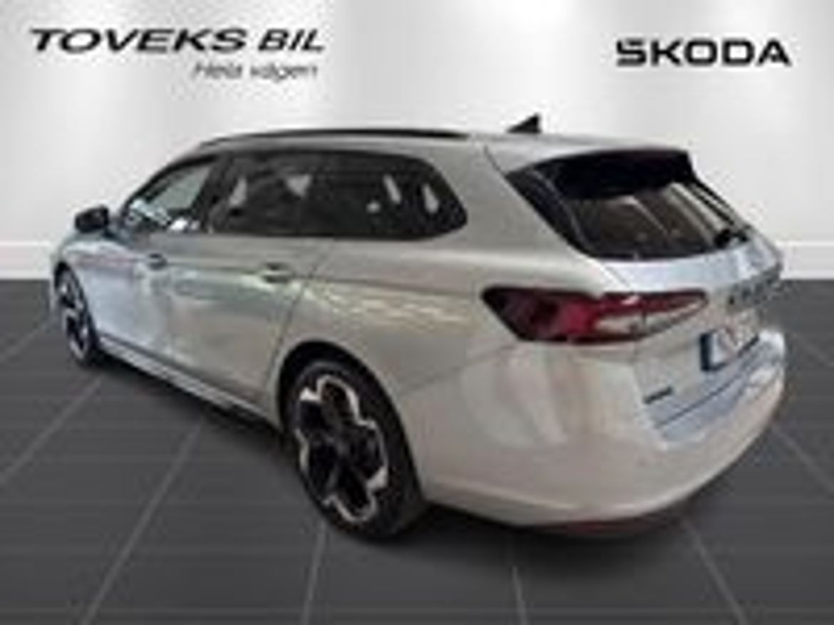 Škoda Škoda Superb iV Kombi — bild 3