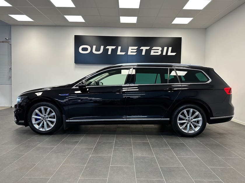 Bild 2 av Volkswagen Passat Sportscombi GTE 1.4 TSI 218hk Navi Drag Carplay MOMS