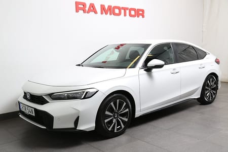 Honda Civic e:HEV Elegance FullHybrid | Lager | 8 År garanti