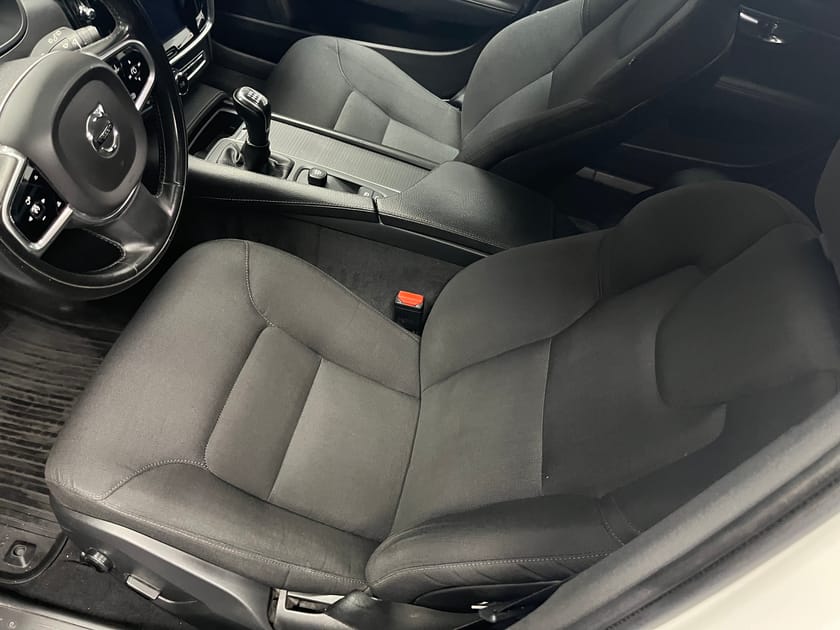 Bild 4 av Volvo V90 Cross Country D4 AWD Business
