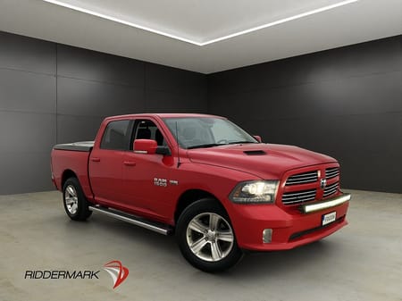 RAM 1500 Crew Cab Dodge Sport 5.7 4x4 Luft Drag Skinn Taklucka Alpin