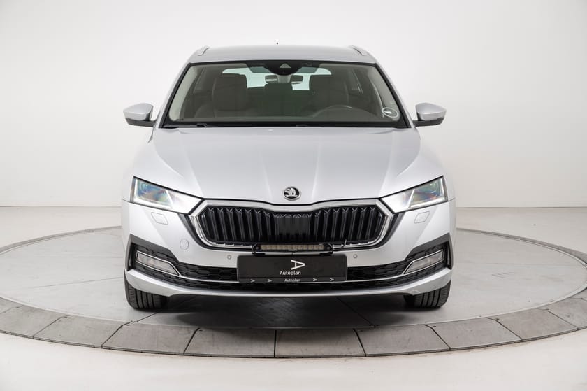 Bilde 4 av Škoda Octavia Stasjonsvogn 2.0 TDI 4x4 Style | ACC | KROK | WEBASTO | KAMERA