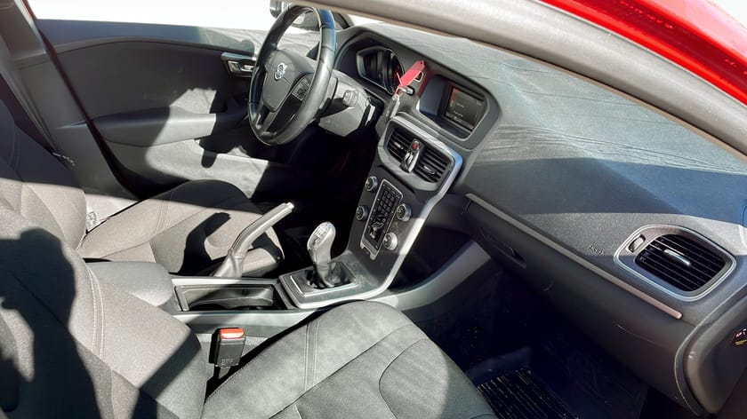 Bild 3 av Volvo V40 T3 Manual 150hp 2013