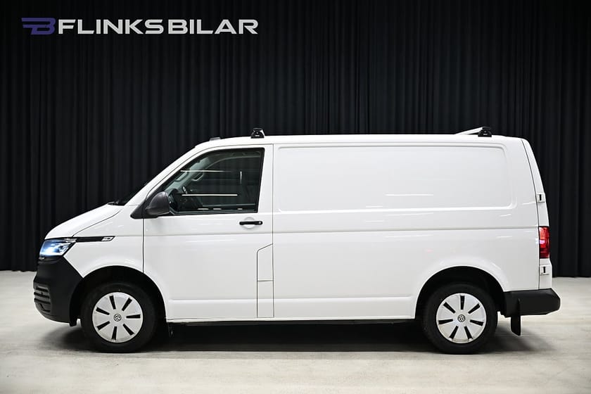 Bild 2 av Volkswagen Transporter DSG 150HK Inredd|LED|Drag|Värmare|Uppvärmt-skåp|Leasbar