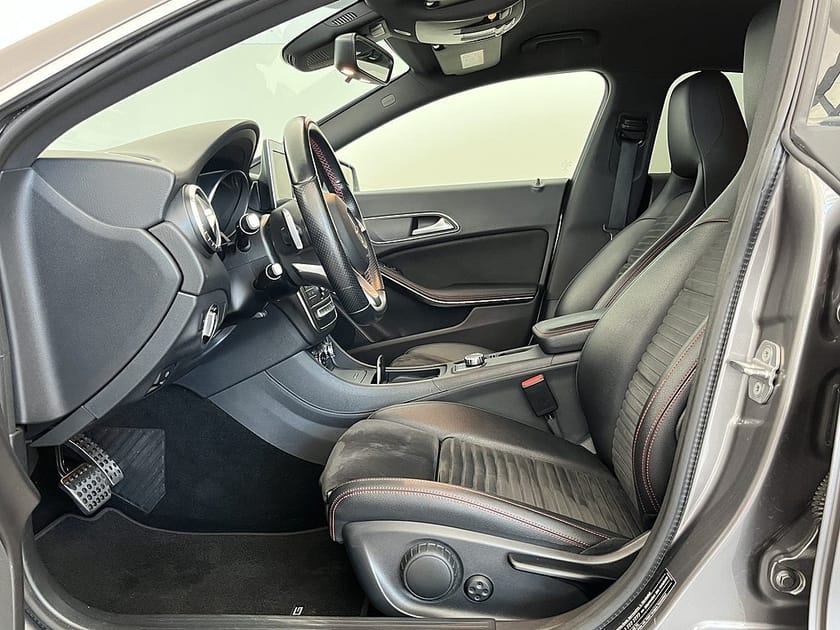 Bild 5 av Mercedes-Benz CLA 250 Shooting Brake AMG-Paket Drag Automat 18" Backkamera