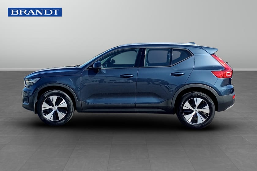 Bild 3 av Volvo XC40 T2 FWD Momentum Advanced