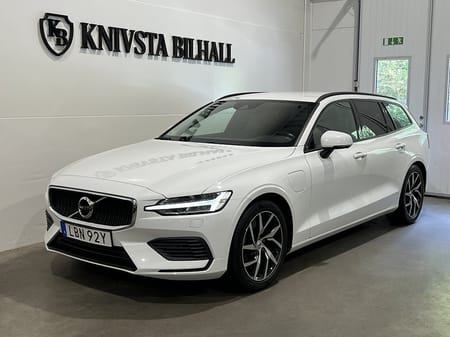 Volvo V60 T6 Recharge AWD Advanced Edition Moms Drag 341hk