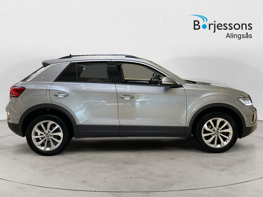 Bild 2 av Volkswagen T-Roc TSI 110hk Cockpit/CarPlay/2-zons