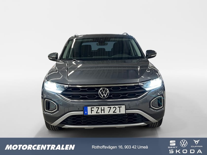 Bild 2 av Volkswagen T-Roc LIFE 1.5TSI 150HK/Drag/M.värmare/Ink.v.hjul