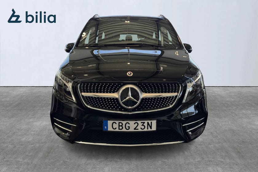 Bild 2 av Mercedes-Benz V 300d 4MATIC 3.2t 300 Den perfekta familjebussen med lyx och komfort!