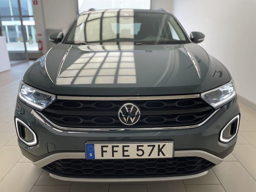 Bild 3 av Volkswagen T-Roc 1,5TSI 150HK Backkamera