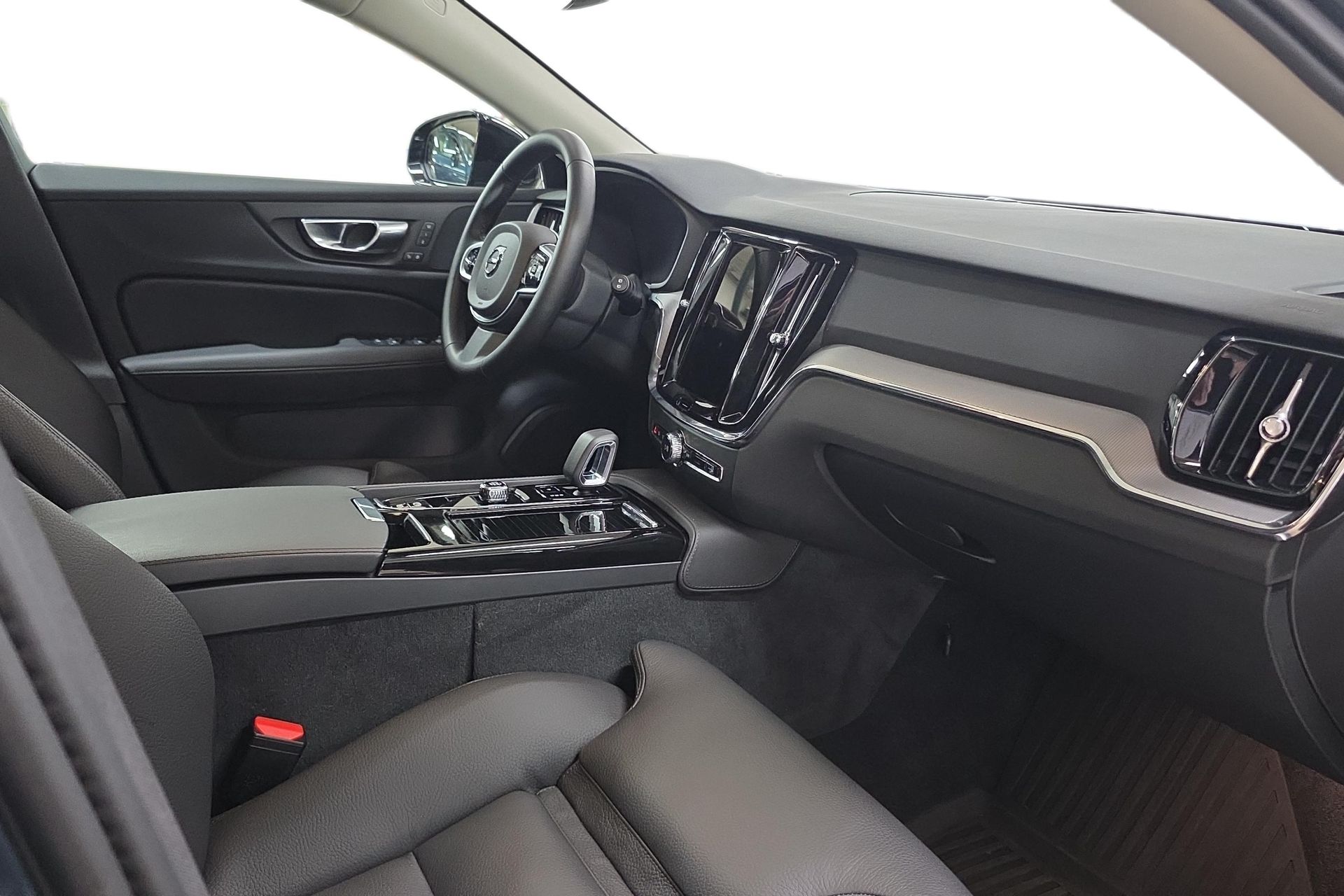 Volvo V60 T6 Plus Dark Edition 2025, bild 7/10