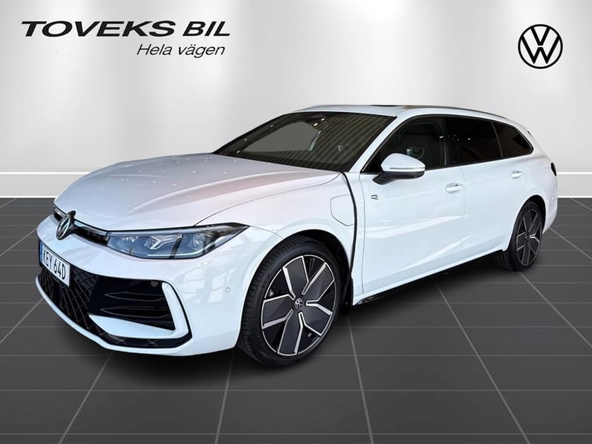 Bild 1 av Volkswagen Passat Variant eHybrid R-line 272Hk