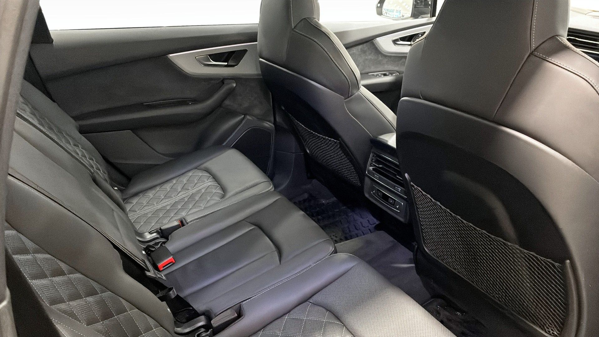 Audi Q7 60 TFSI E S-LINE 2026, kuva 5/10