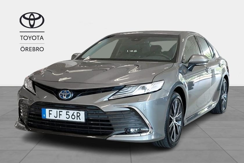 Bild 1 av Toyota Camry Hybrid Executive Navigation Vinterhjul