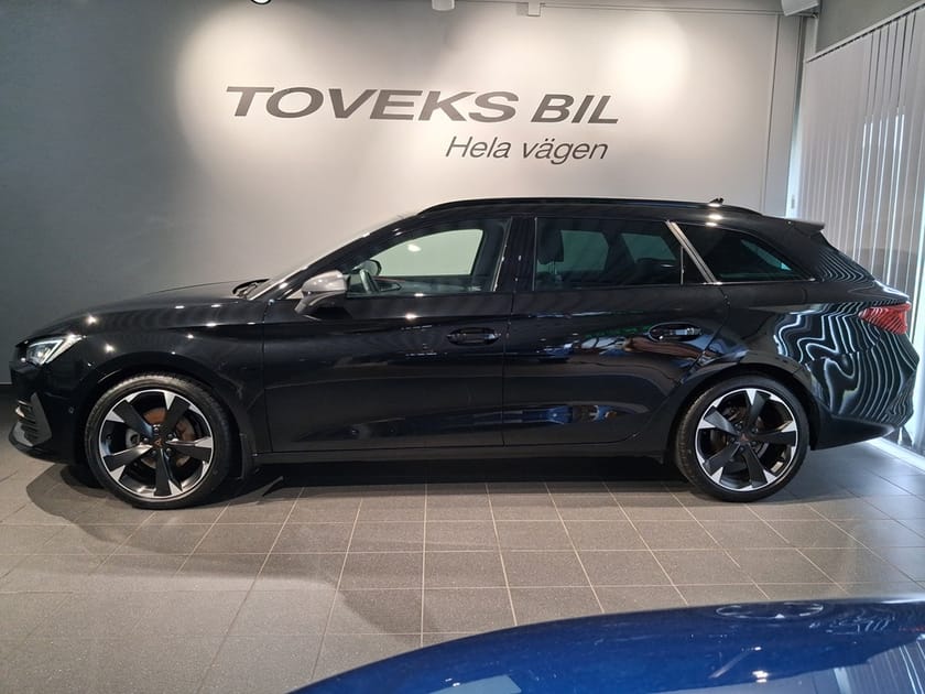 Bild 3 av CUPRA Leon Sportstourer 1.5 eTSI 150hk |Drag |Kamera |Elbaklucka