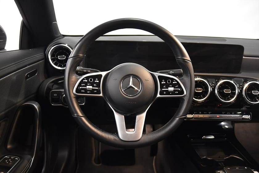Bild 2 av Mercedes-Benz CLA 200 d Shooting Brake Drag Navi B-Kam Lågmil Nybes 150hk