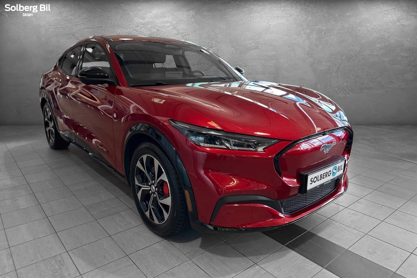 Bilde 3 av Ford Mustang Mach-E Long Range AWD LR 1-EIER/KROK(1500KG)/B&O/PANO/360