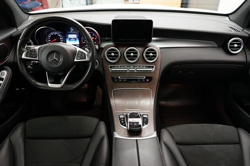 Bild 3 av Mercedes-Benz GLC 220 d 4MATIC 4-matic, Taklucka, Dragkrok