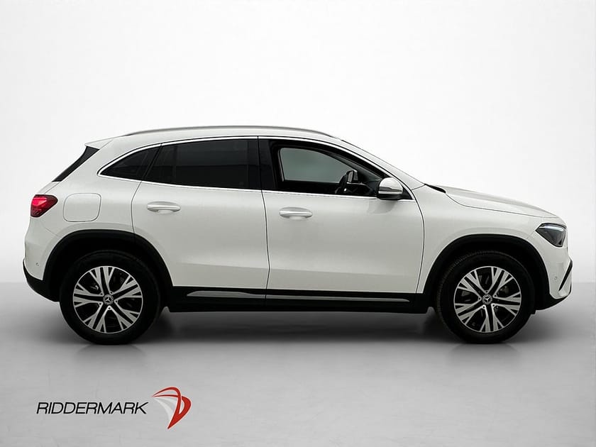 Bild 4 av Mercedes-Benz GLA 250 e 8G-DCT 218hk Burmester Navi Kamera