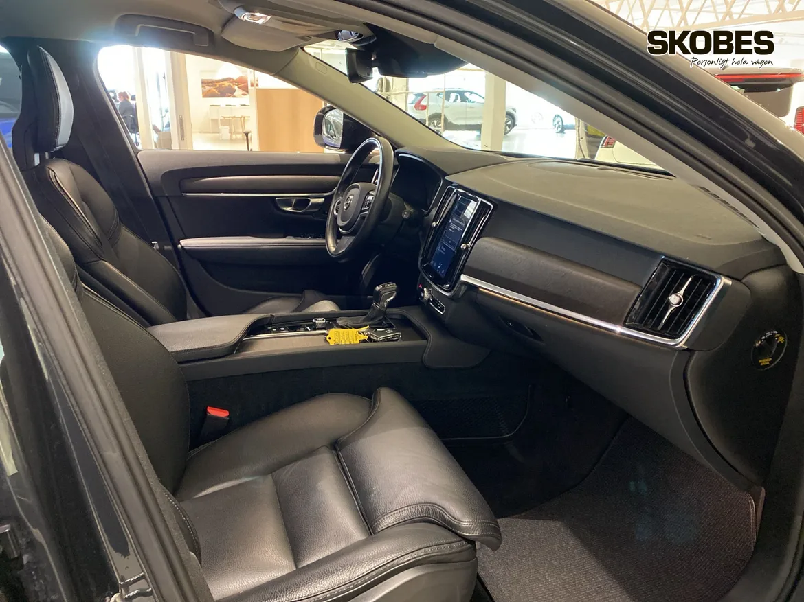 Volvo V90 Cross Country