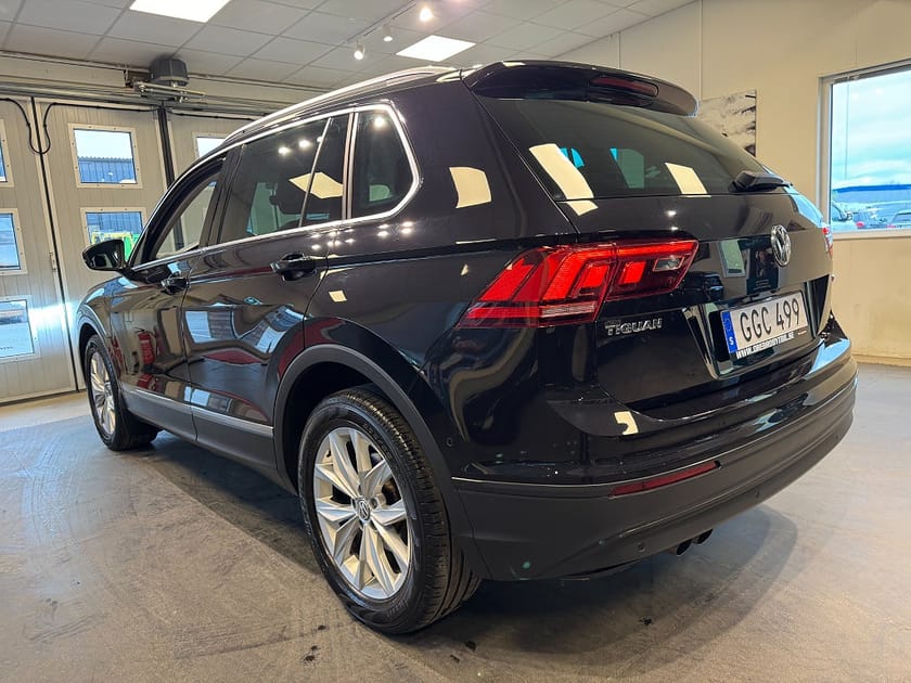Bild 3 av Volkswagen Tiguan 1.4 TSI 4Motion Base Drag Värmare B-kamera Carplay