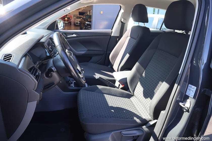 Bild 4 av Volkswagen T-Cross 1.0 TSI FWD 95hk Bluetooth V-hjul