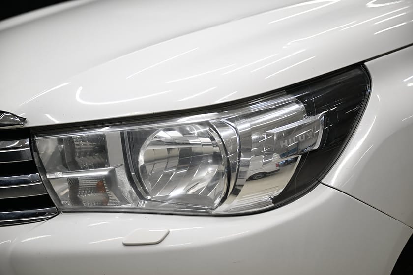 Bild 4 av Toyota Hilux Extra Cab AWD 150HK Kåpa|Servicebil|Inredd|Drag|Värmare|Leasbar