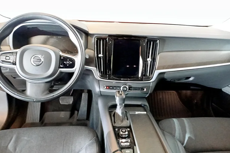 Volvo V90 Cross Country